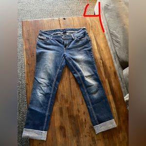 Amethyst woman’s jeans